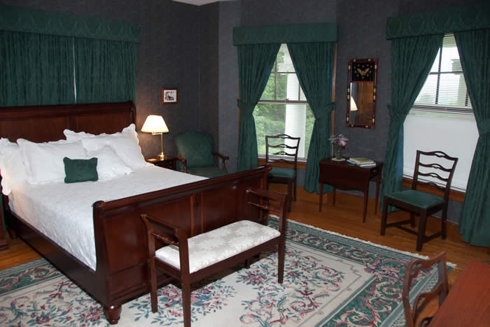 Governor's bed room at VT bed and breakfast
