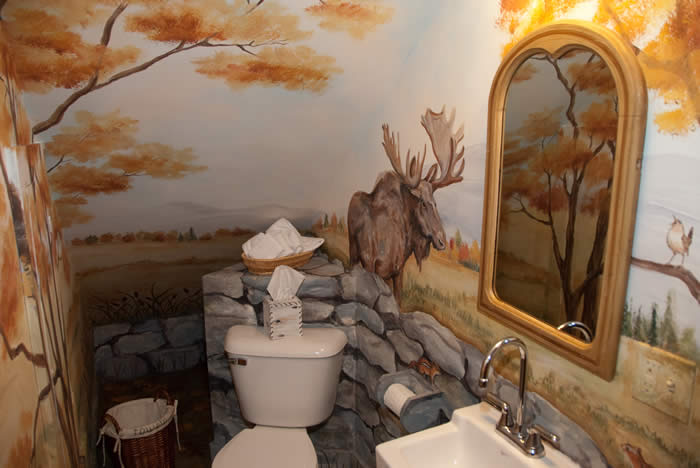 Trompe-l'oeil bathroom at the Governor's House. Photo by www.orahmoore.net.