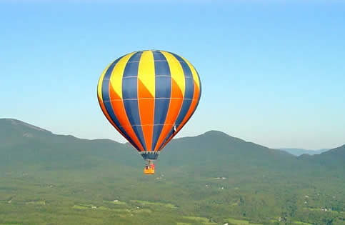 bed and breakfast special: balloon ride over the Vermont hills